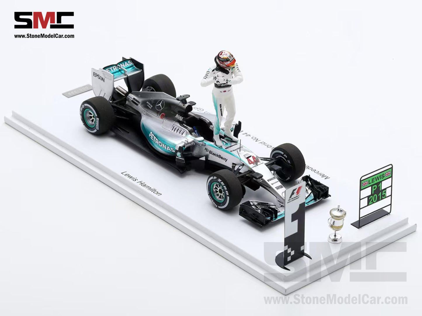 [Pre-Order] 2015 3x World Champion Mercedes F1 W06 #44 Lewis Hamilton Bahrain GP 1:43 Spark Special Figure Edition