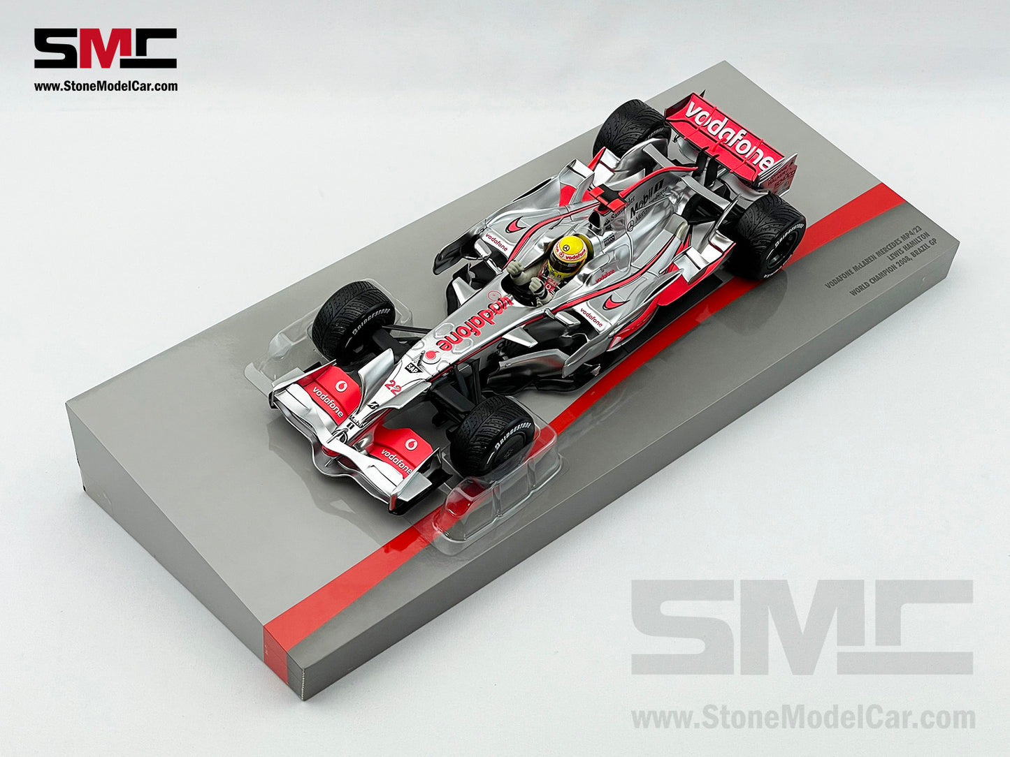 Mclaren Mercedes F1 MP4/23 #22 Lewis Hamilton Brazil GP 2008 World Champion 1:18 MINICHAMPS Gift Box