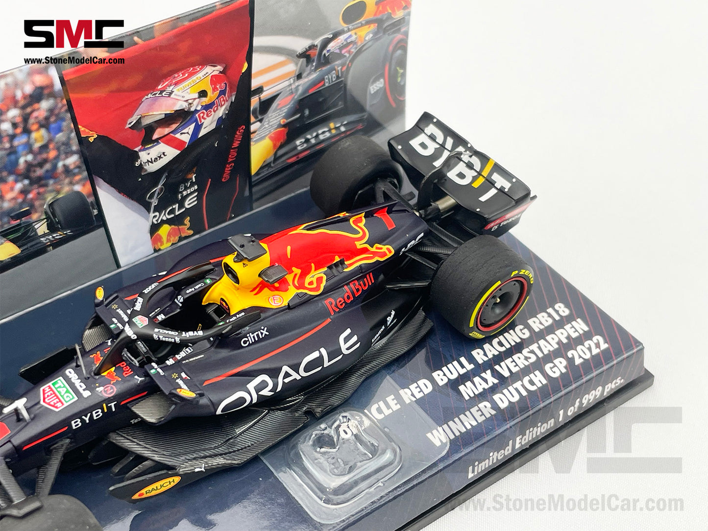 Red Bull F1 RB18 #1 Max Verstappen Dutch GP 2022 World Champion 1:43 MINICHAMPS with Figure