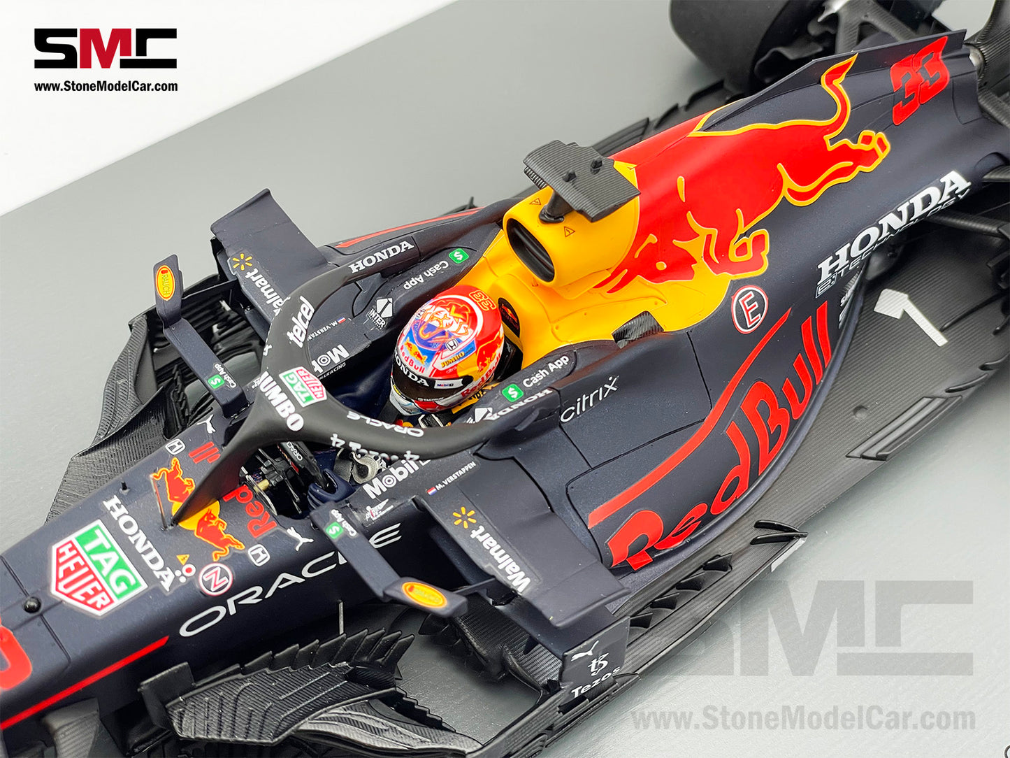 2021 Spark 1:18 Red Bull F1 RB16B #33 Max Verstappen Dutch GP World Champion