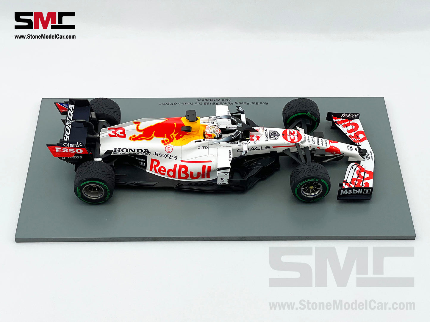 2021 World Champion Red Bull F1 RB16B #33 Max Verstappen Turkish GP Special Livery 1:18 Spark