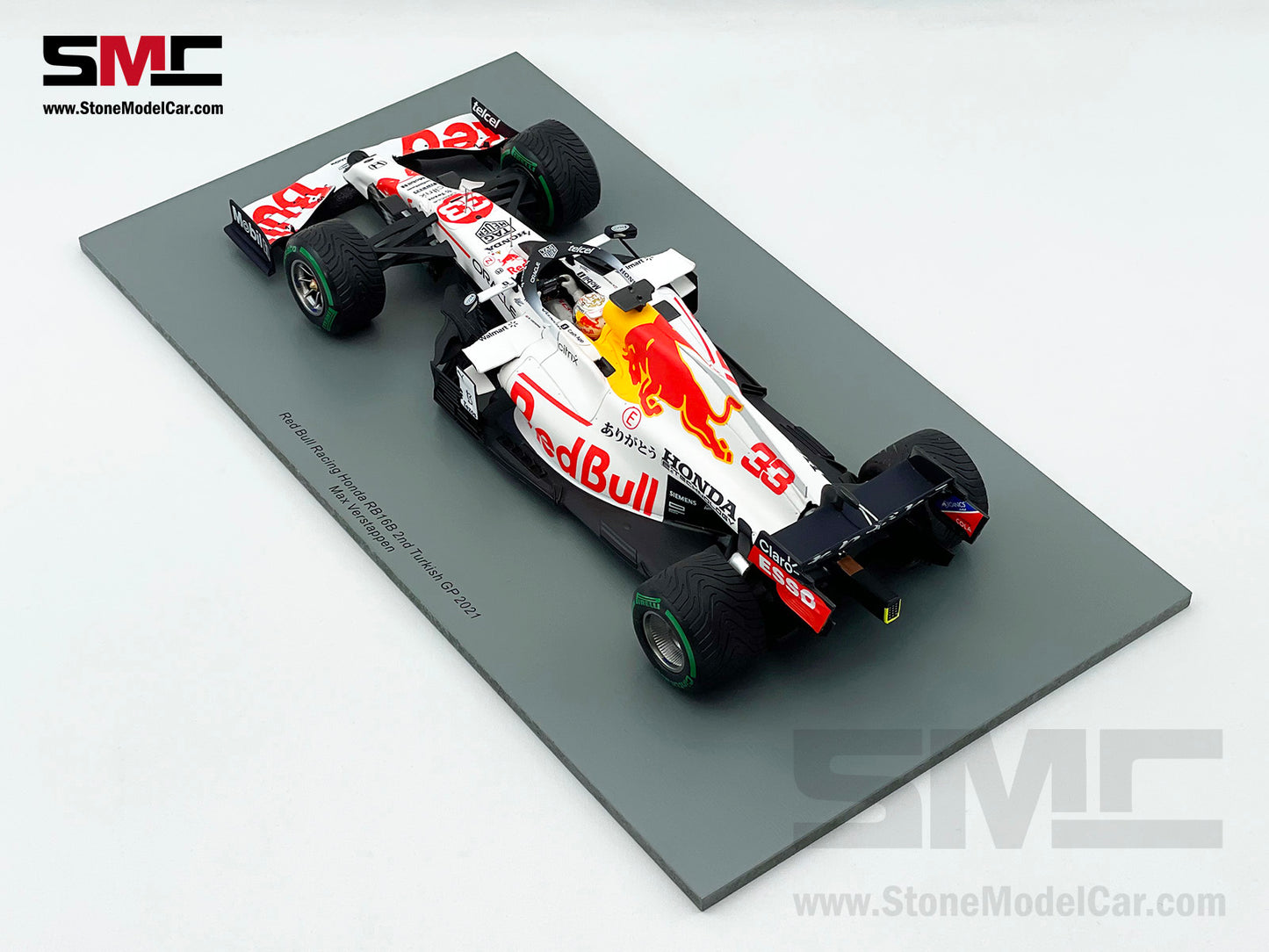 2021 World Champion Red Bull F1 RB16B #33 Max Verstappen Turkish GP Special Livery 1:18 Spark