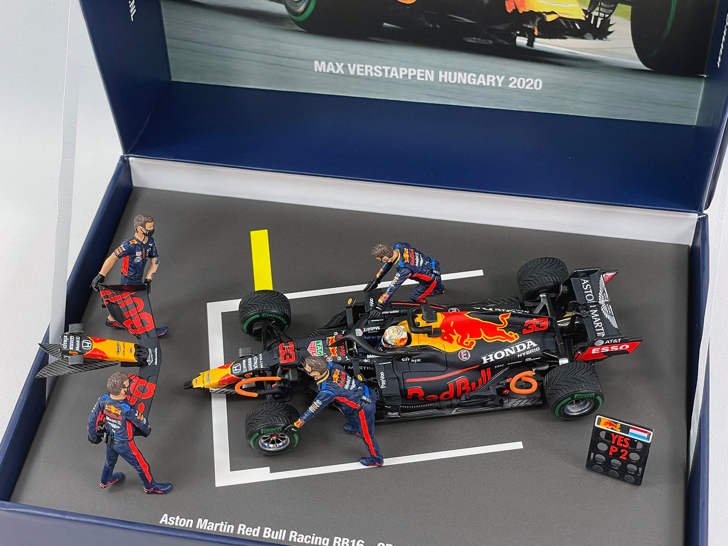 Red Bull F1 RB16 #33 Max Verstappen Hungary GP 2020 P2 1:43 Spark with Figure