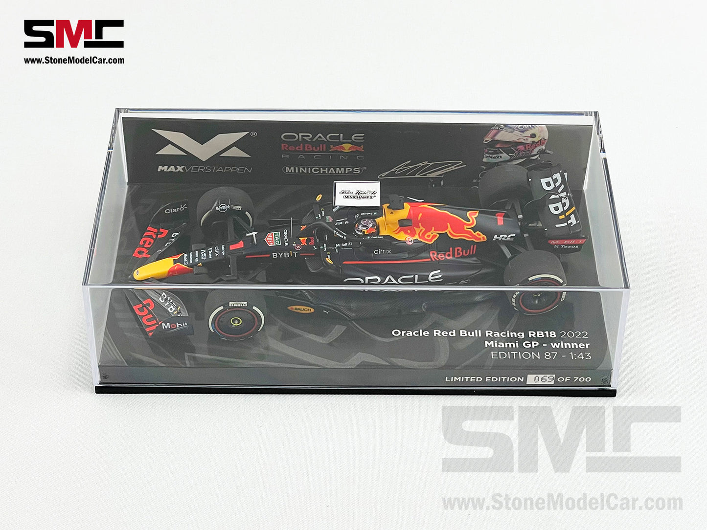 Red Bull F1 RB18 #1 Max Verstappen USA Miami 2022 World Champion 1:43 MINICHAMPS