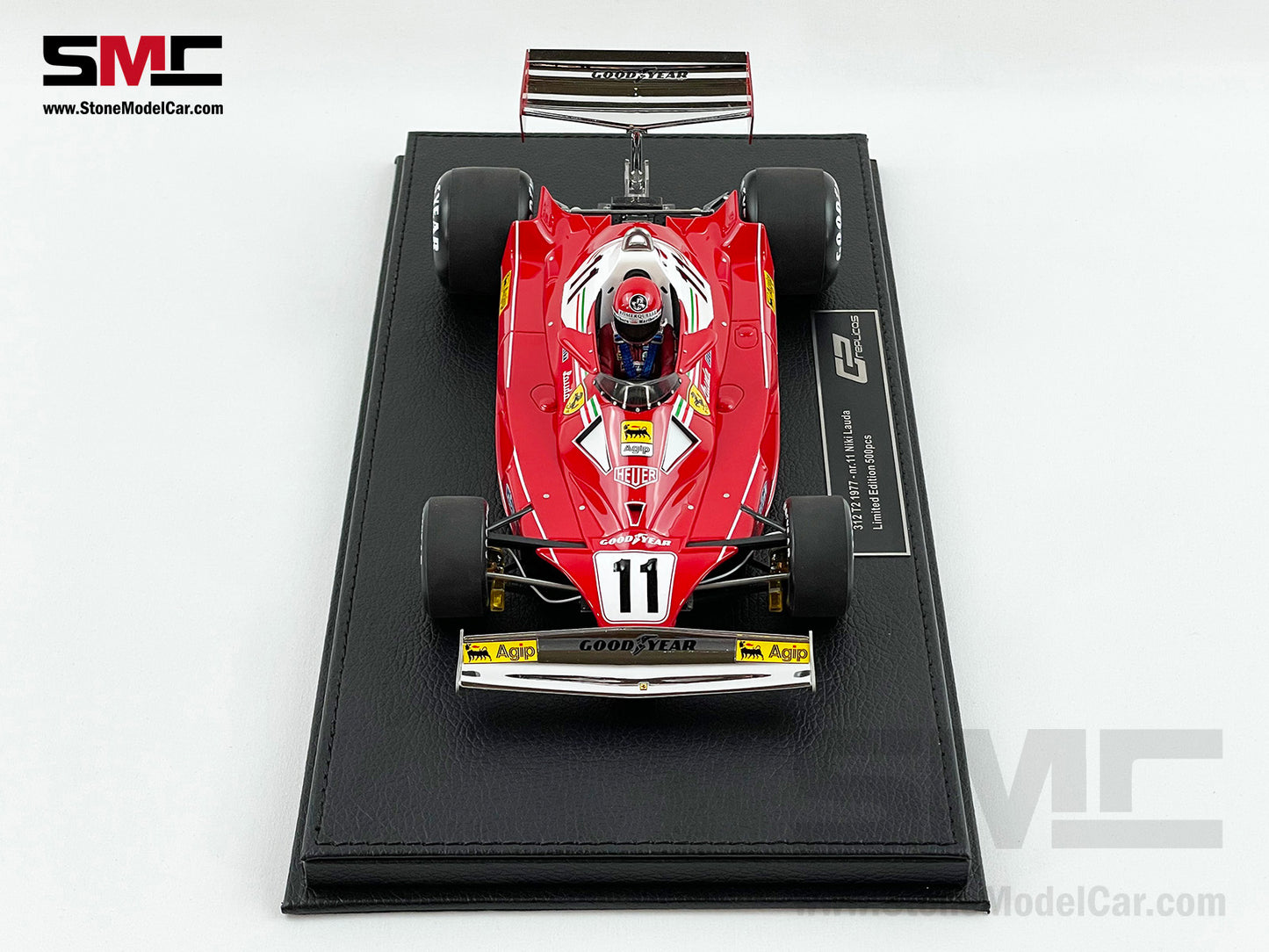 Ferrari F1 312 T2 11 Niki Lauda 1977 World Champion with Driver 1:18 GP REPLICAS