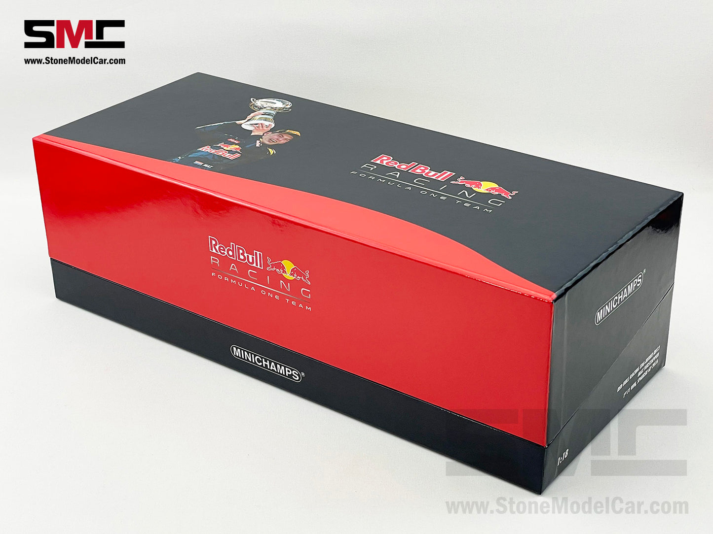 Red Bull F1 RB12 #33 Max Verstappen 1st Career Win Spanish GP 2016 1:18 MINICHAMPS Gift Box