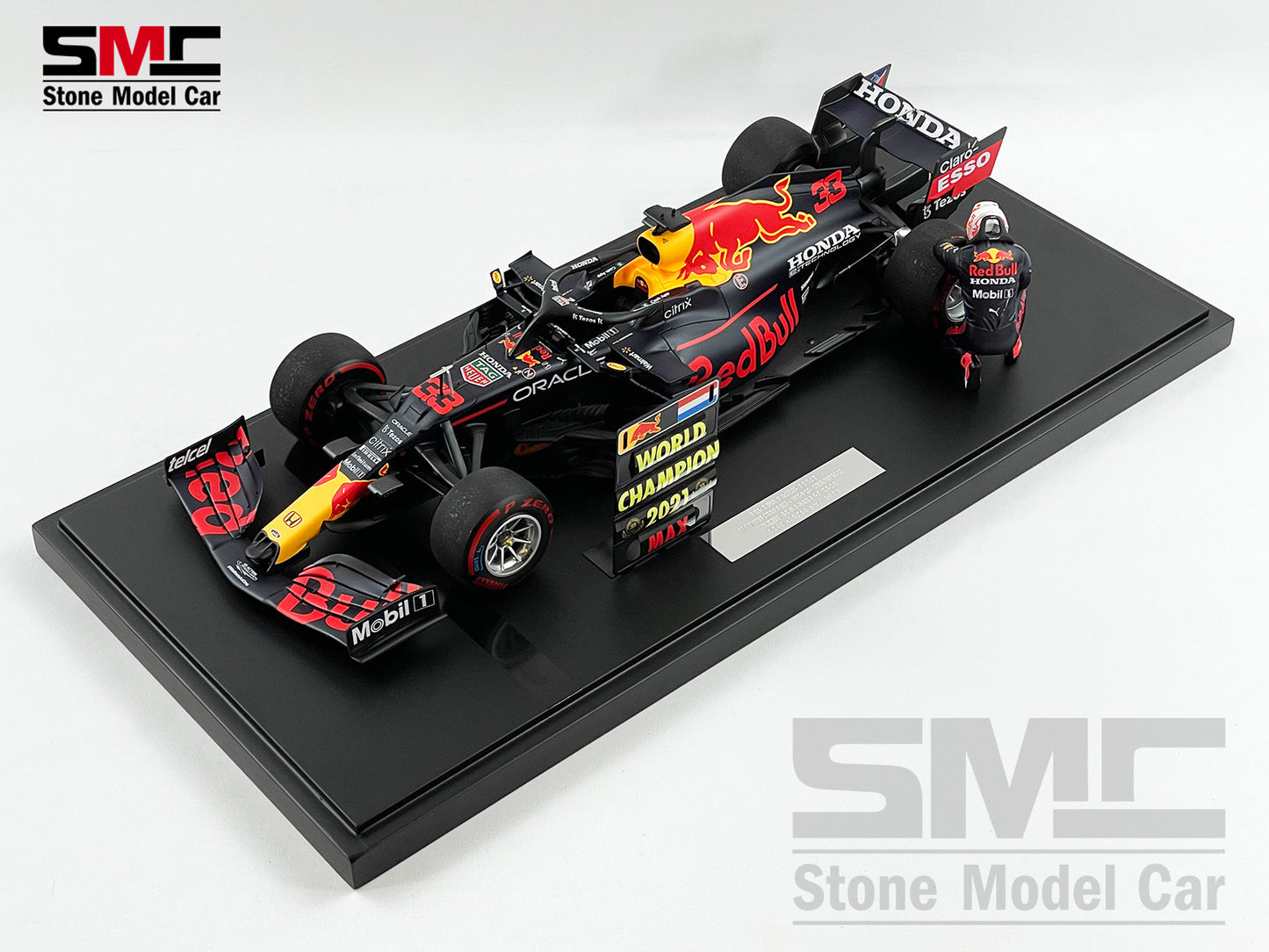 #33 Max Verstappen 2021 World Champion Red Bull F1 RB16B Abu Dhabi GP 1:12 MINICHAMPS with Figure