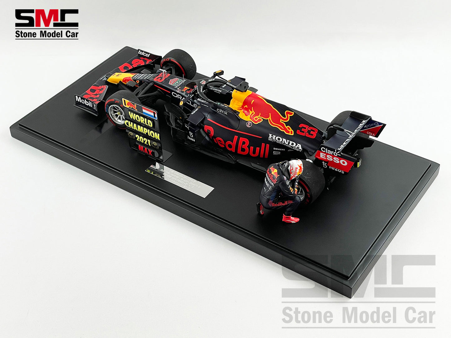 #33 Max Verstappen 2021 World Champion Red Bull F1 RB16B Abu Dhabi GP 1:12 MINICHAMPS with Figure