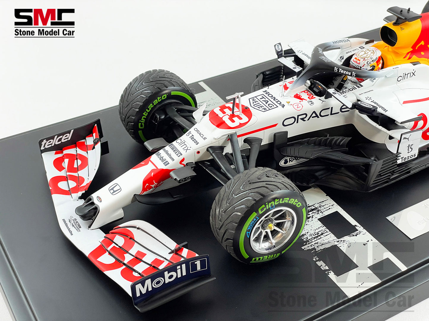 2021 F1 World Champion #33 Max Verstappen Red Bull RB16B Turkish GP Special Livery 1:12 MINICHAMPS