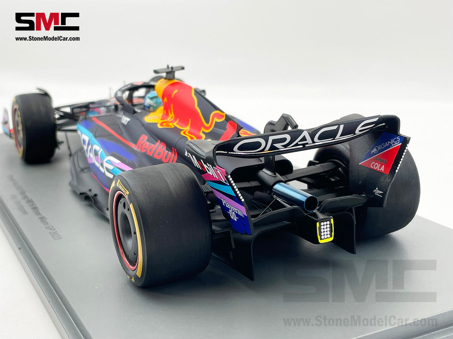 Red Bull F1 RB19 #1 Max Verstappen Winner US Miami GP 2023 World Champion Spark 1:18 18S895