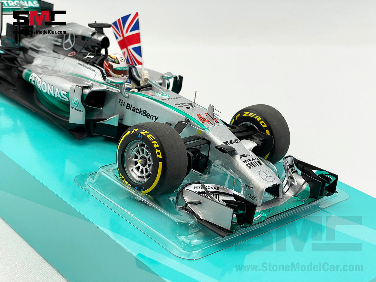 2014 2x World Champion Mercedes F1 W05 #44 Lewis Hamilton Abu Dhabi GP 1:18 MINICHAMPS Gift Box