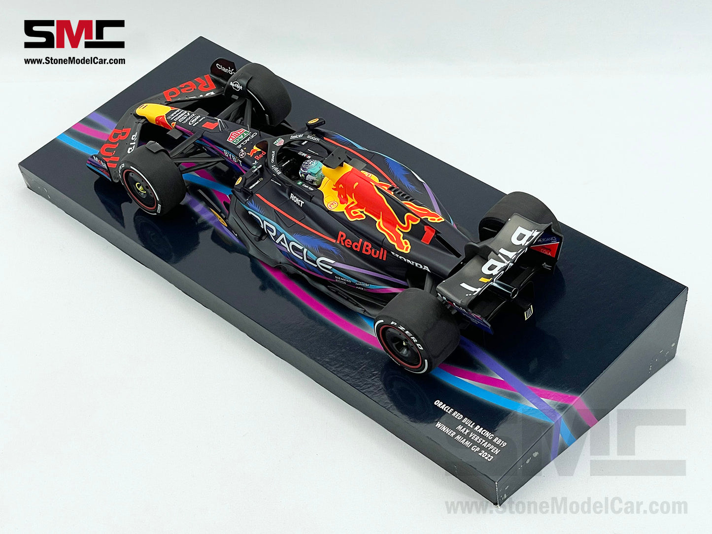 Red Bull F1 RB19 #1 Max Verstappen Winner US Miami GP 2023 World Champion 1:18 MINICHAMPS Gift