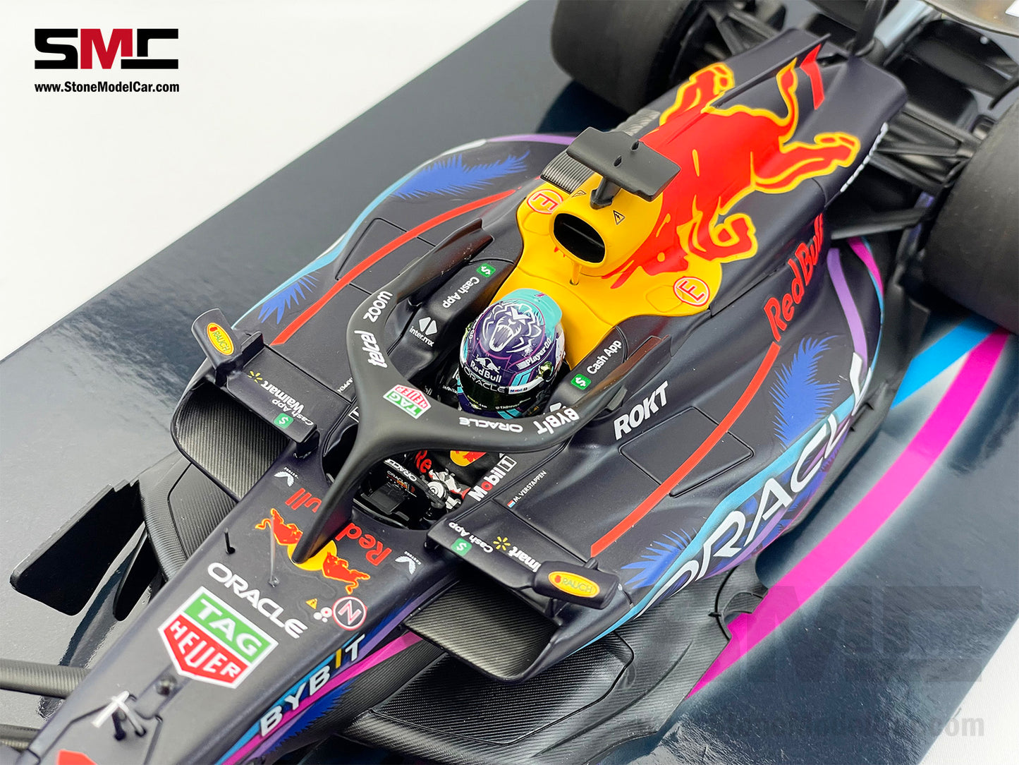 Red Bull F1 RB19 #1 Max Verstappen Winner US Miami GP 2023 World Champion 1:18 MINICHAMPS Gift