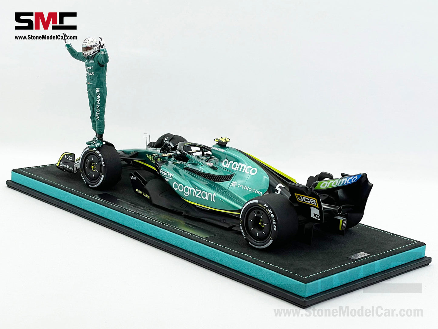Aston Martin F1 AMR22 #5 Sebastian Vettel Abu Dhabi GP 2022 Last Race Spark 1:18 Special Figure Edition
