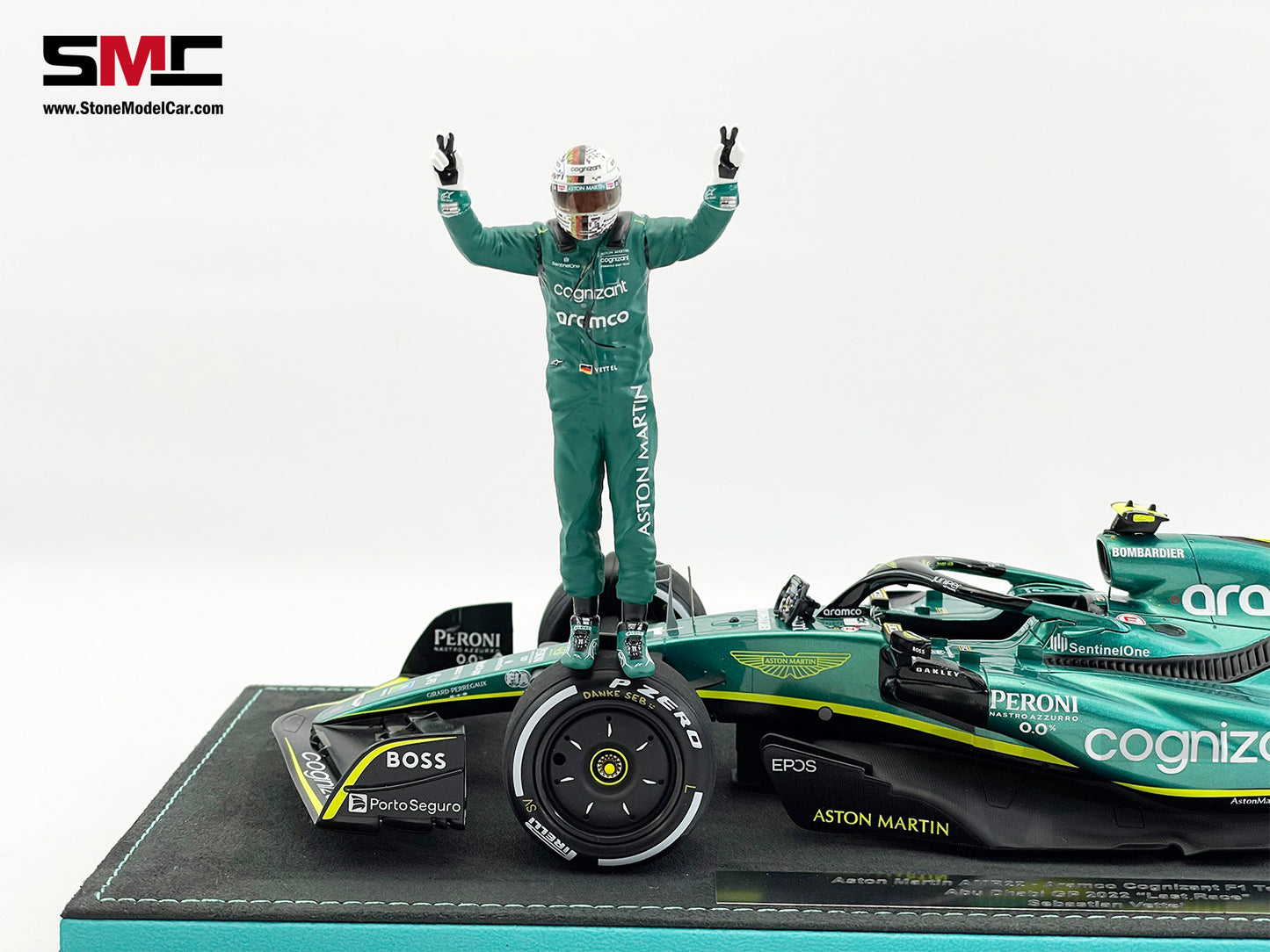 Aston Martin F1 AMR22 #5 Sebastian Vettel Abu Dhabi GP 2022 Last Race Spark 1:18 Special Figure Edition