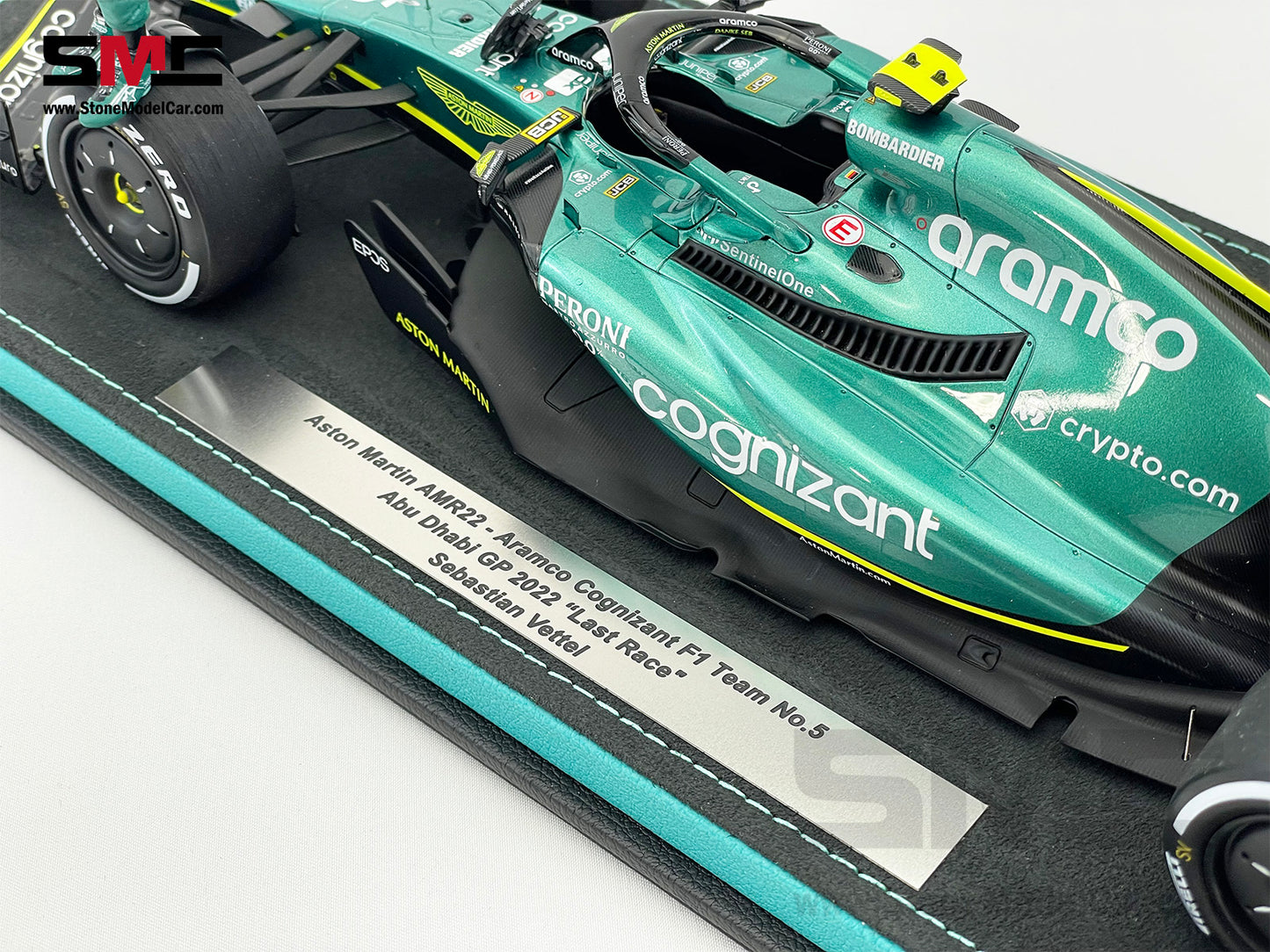 Aston Martin F1 AMR22 #5 Sebastian Vettel Abu Dhabi GP 2022 Last Race Spark 1:18 Special Figure Edition