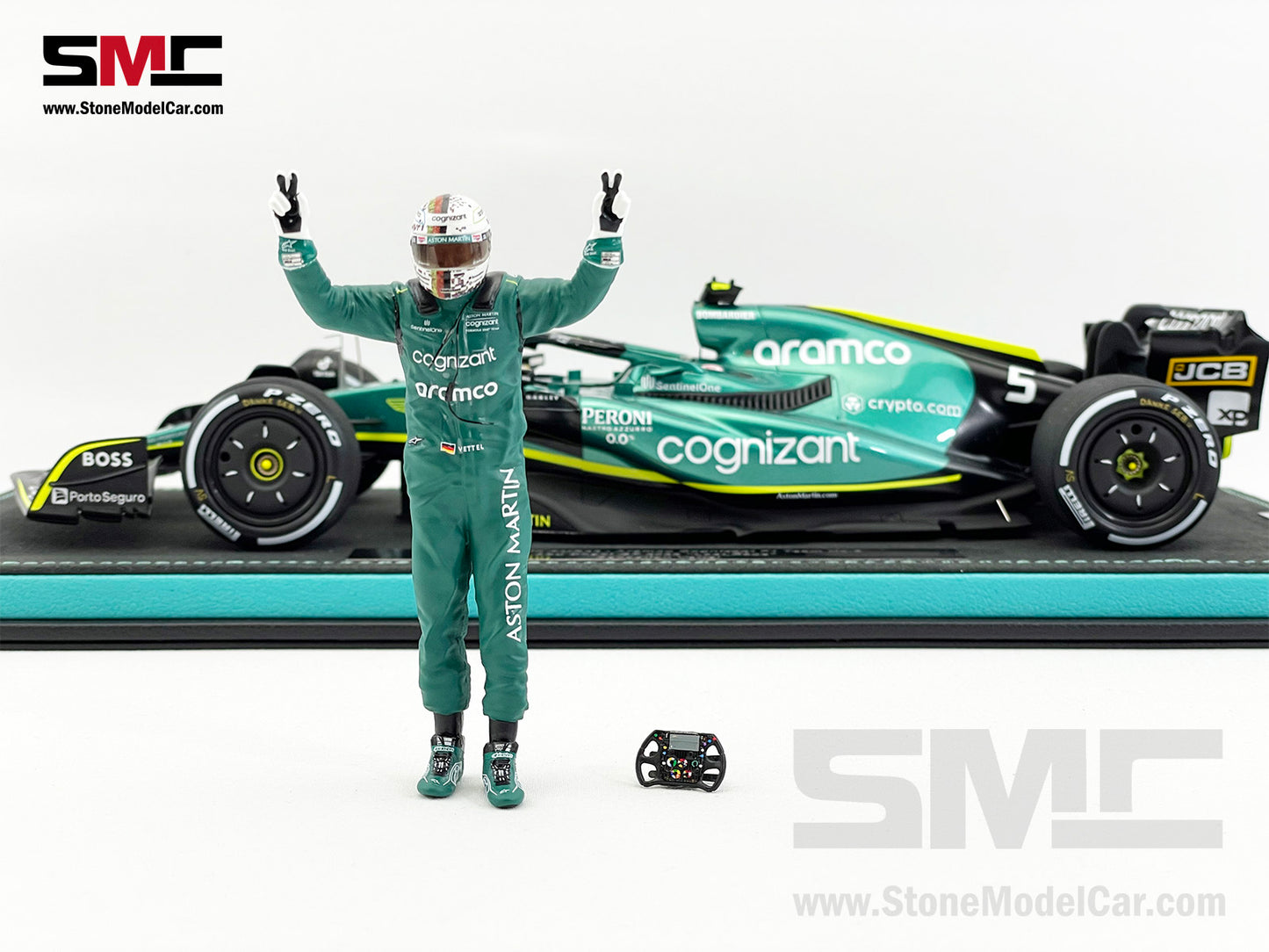 Aston Martin F1 AMR22 #5 Sebastian Vettel Abu Dhabi GP 2022 Last Race Spark 1:18 Special Figure Edition