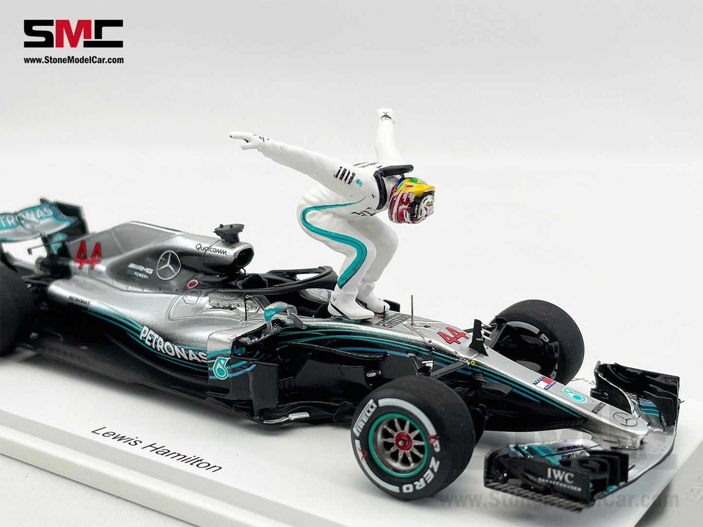 Mercedes AMG F1 W09 #44 Lewis Hamilton Brazil GP 2018 World Champion 1:43 Spark Figure Edition