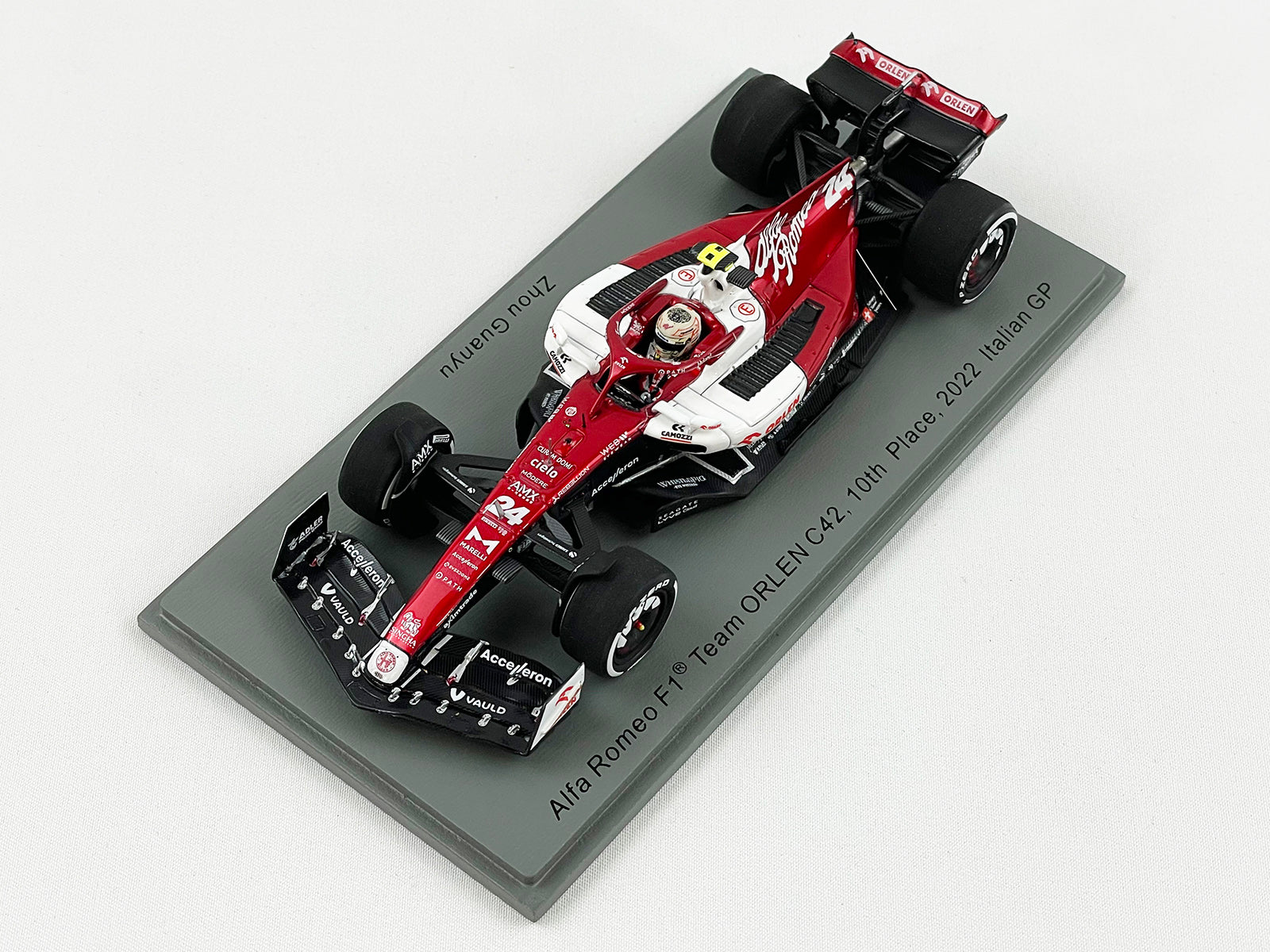 Spark Helmet #24 Zhou Guanyu Sauber F1 Gp 2024 1/5 5HF148 Spark Helmet #24 Zhou Guanyu Sauber F1 Gp 2024 1/5 5HF148