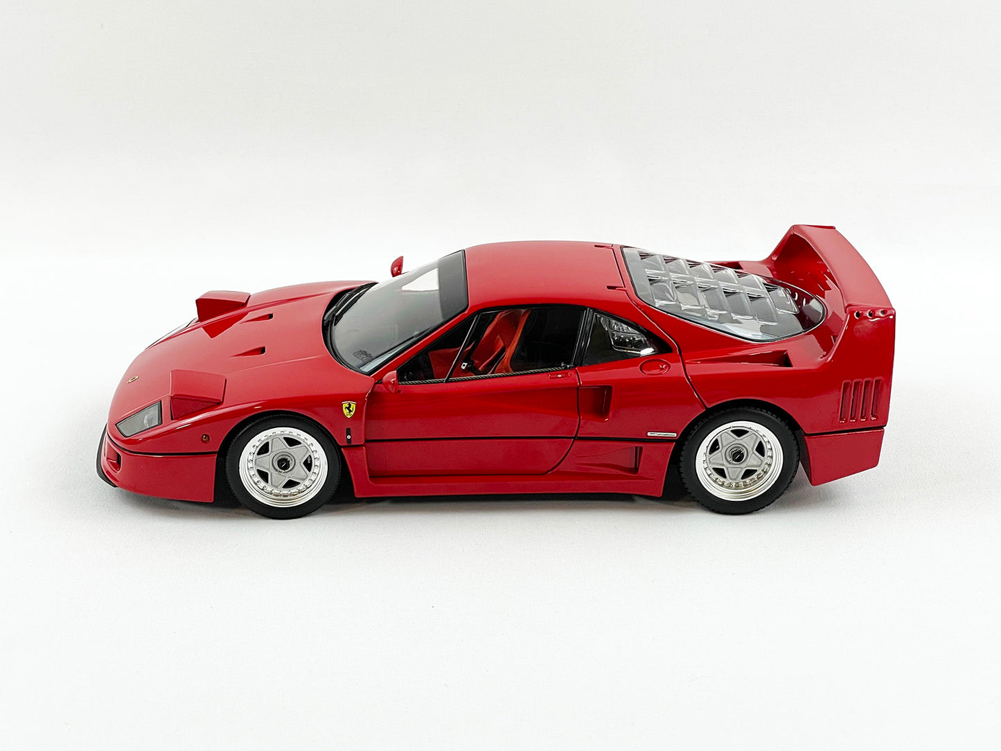Kyosho 1:18 Ferrari F40 1987 Red Interior Full Open Diecast 08416R