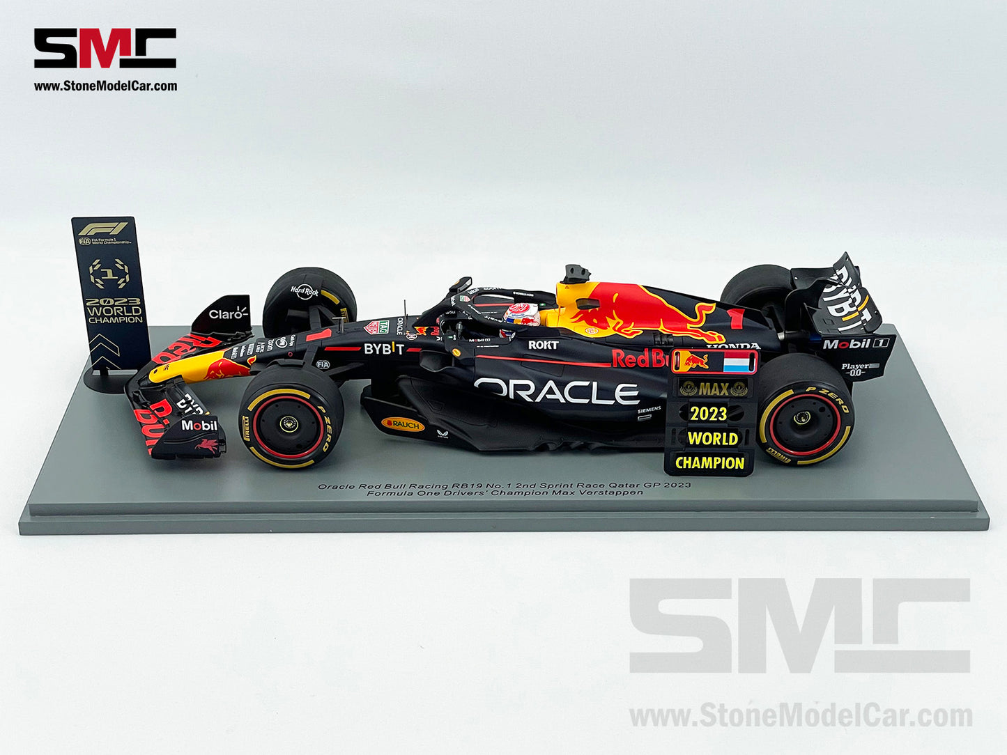 Red Bull F1 RB19 #1 Max Verstappen Winner Qatar GP 2023 World Champion Spark 1:18 18S909