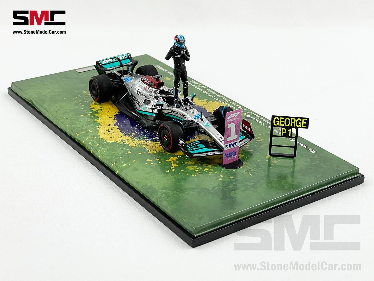 2022 F1 Mercedes W13 #63 George Russell Brazil GP 1st Win Spark 1:43 with Figure