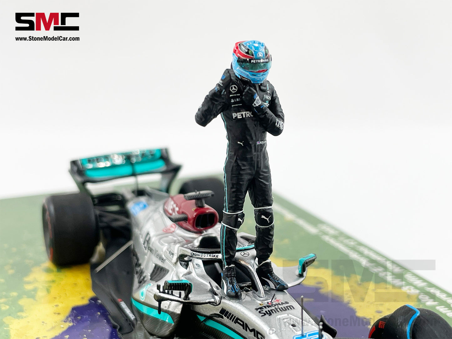 2022 F1 Mercedes W13 #63 George Russell Brazil GP 1st Win Spark 1:43 with Figure
