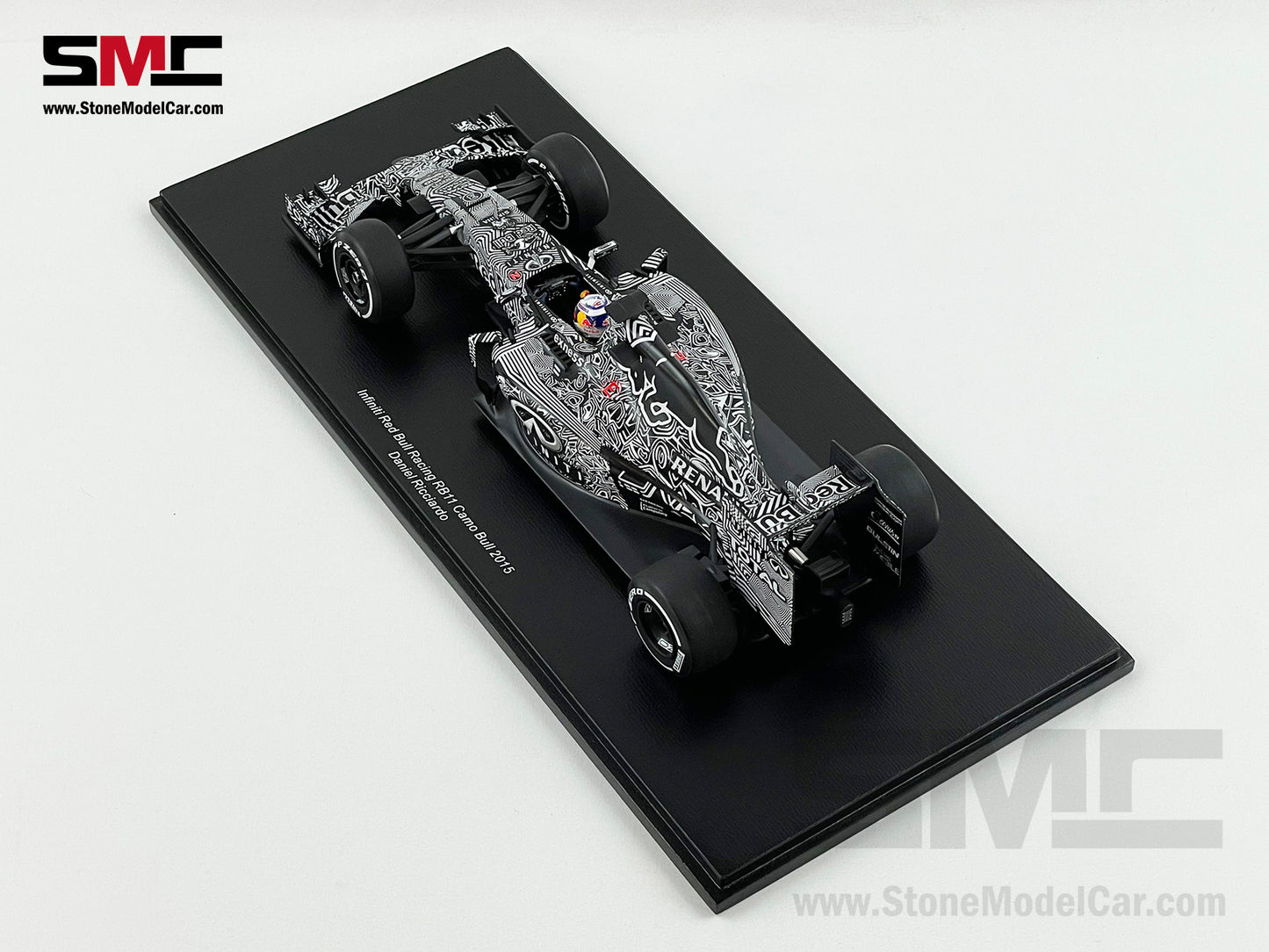 1:18 Spark Red Bull F1 RB11 #3 Daniel Ricciardo Special Testing Livery 2015