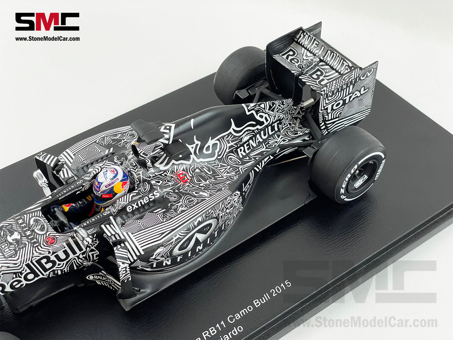 1:18 Spark Red Bull F1 RB11 #3 Daniel Ricciardo Special Testing Livery 2015