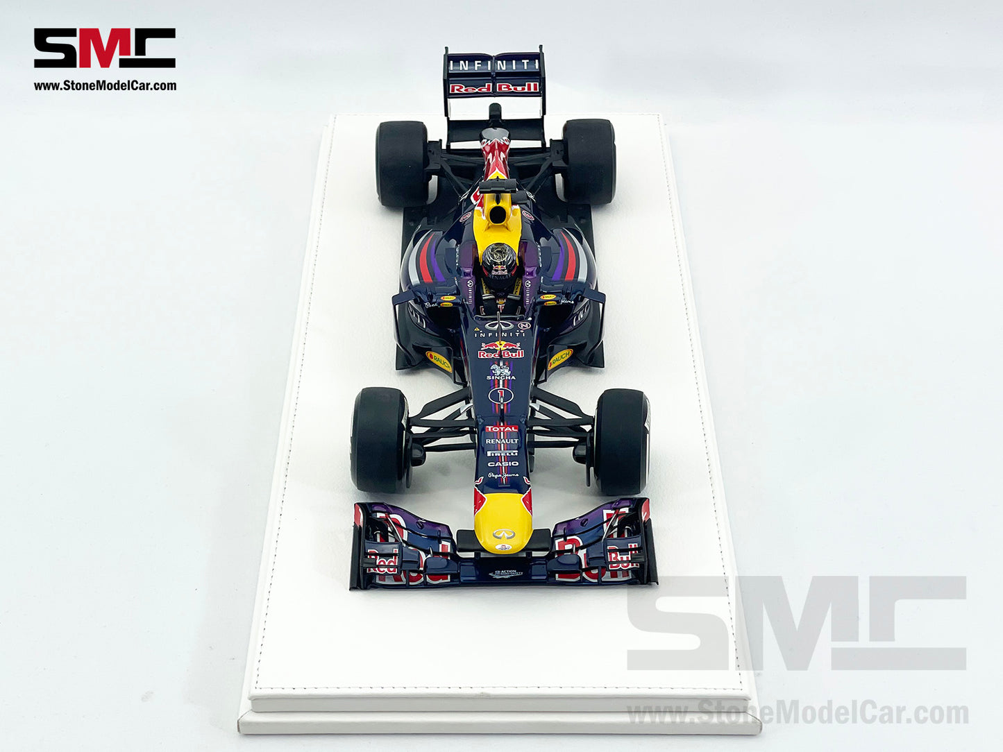 Red Bull F1 RB9 #1 Sebastian Vettel Indian GP 2013 4x Times World Champion 1:18 MINICHAMPS