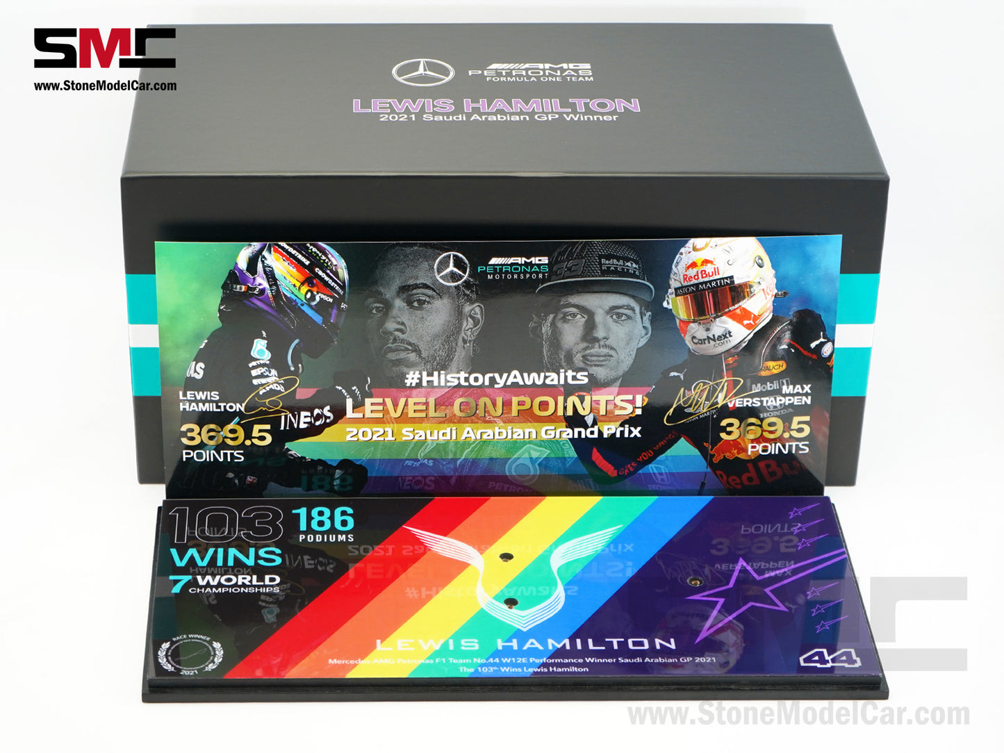 Mercedes AMG F1 W12 #44 Lewis Hamilton Saudi Arabian GP 2021 Winner 1:18 Spark Figure Edition