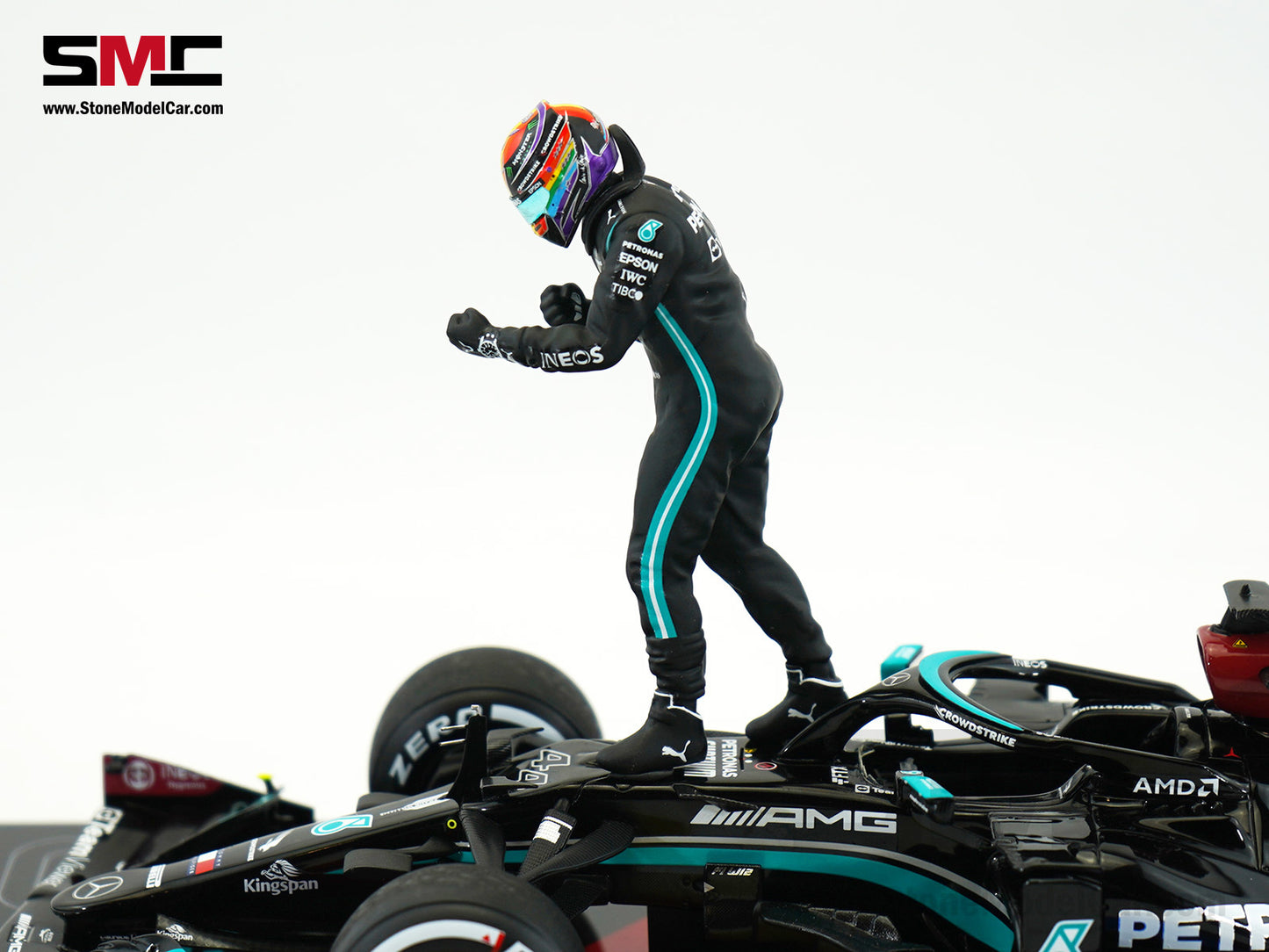 Mercedes AMG F1 W12 #44 Lewis Hamilton Saudi Arabian GP 2021 Winner 1:18 Spark Figure Edition