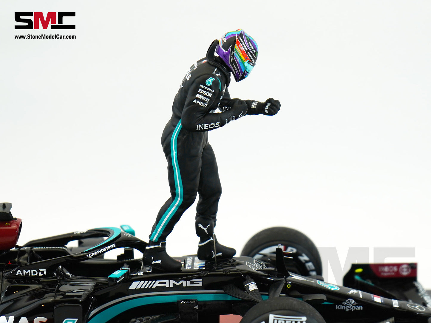 Mercedes AMG F1 W12 #44 Lewis Hamilton Saudi Arabian GP 2021 Winner 1:18 Spark Figure Edition