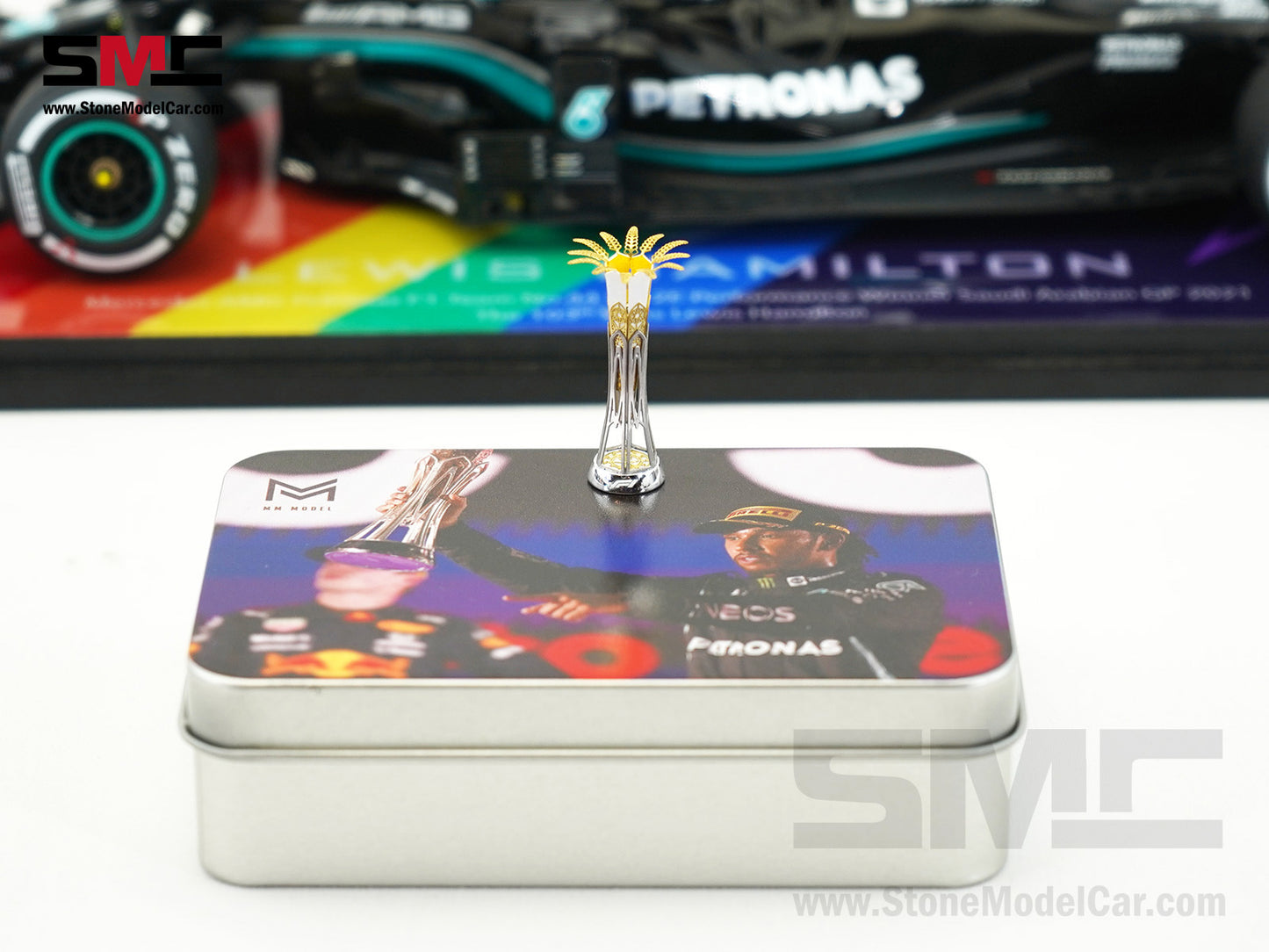 Mercedes AMG F1 W12 #44 Lewis Hamilton Saudi Arabian GP 2021 Winner 1:18 Spark Figure Edition