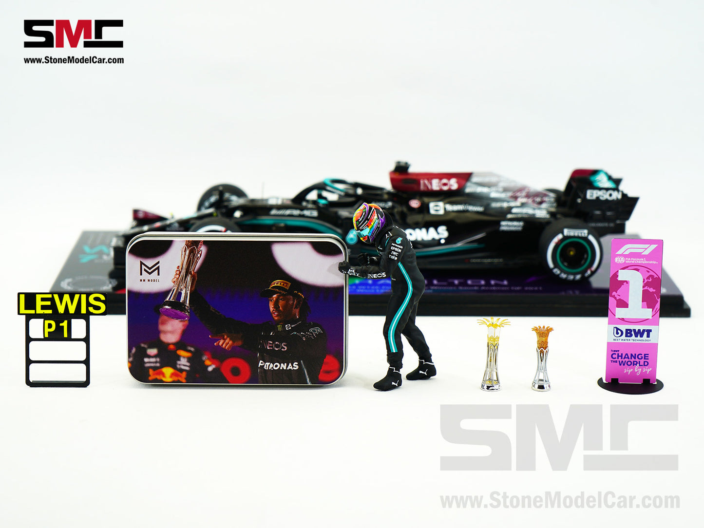 Mercedes AMG F1 W12 #44 Lewis Hamilton Saudi Arabian GP 2021 Winner 1:18 Spark Figure Edition
