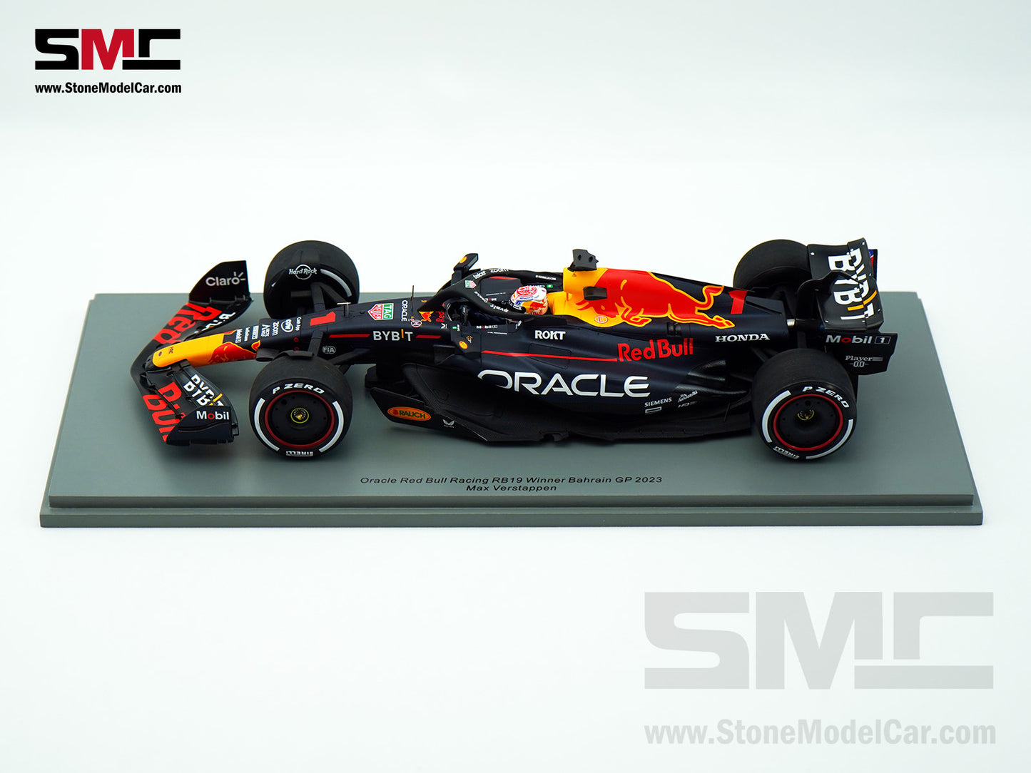 Red Bull F1 RB19 #1 Max Verstappen Winner Bahrain GP 2023 World Champion Spark 1:18 18S884