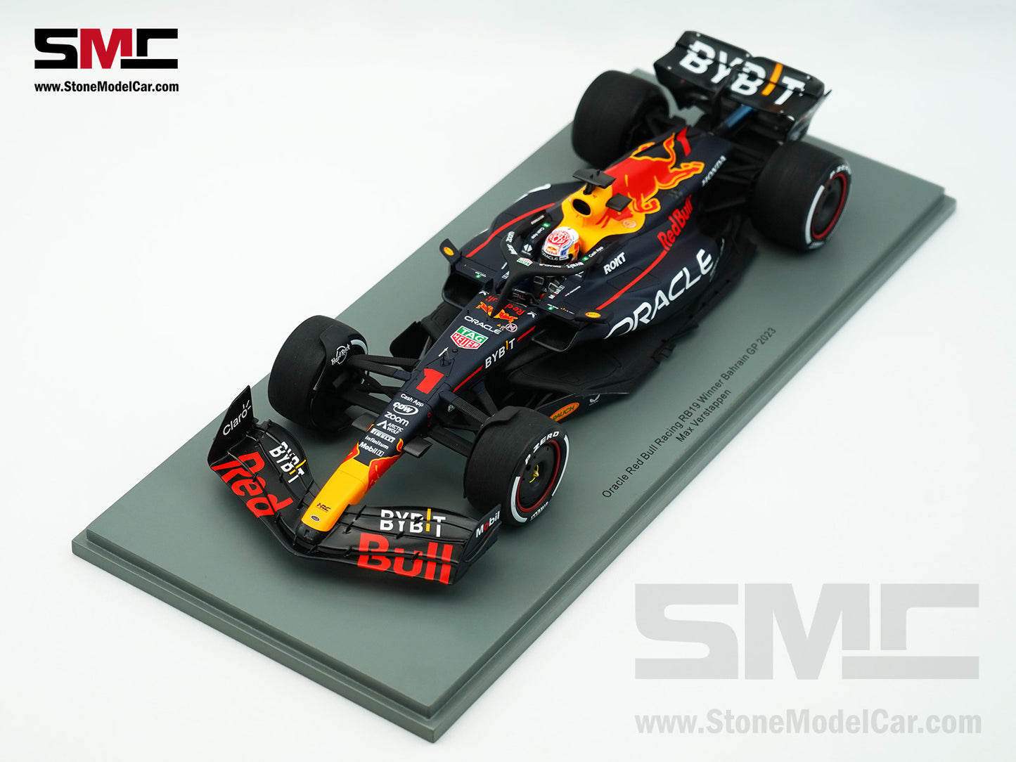 Red Bull F1 RB19 #1 Max Verstappen Winner Bahrain GP 2023 World Champion Spark 1:18 18S884