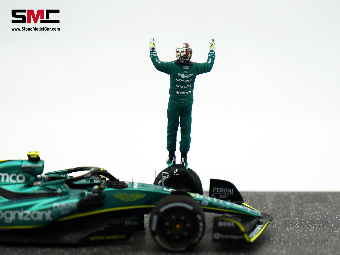 Aston Martin F1 AMR22 #5 Sebastian Vettel Abu Dhabi GP Last Race 2022 1:43 Spark with Figure