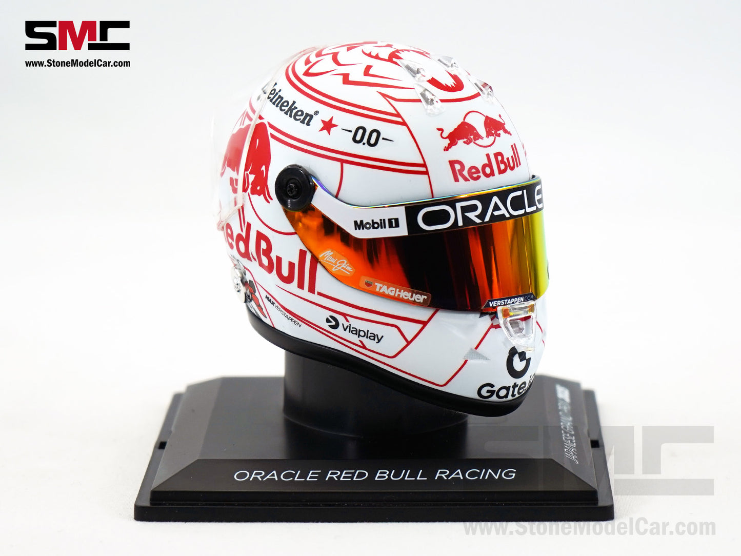 Red Bull F1 RB21 #1 Max Verstappen Japan GP 2025 Special Livery Schuberth 1:4 Miniature Helmet