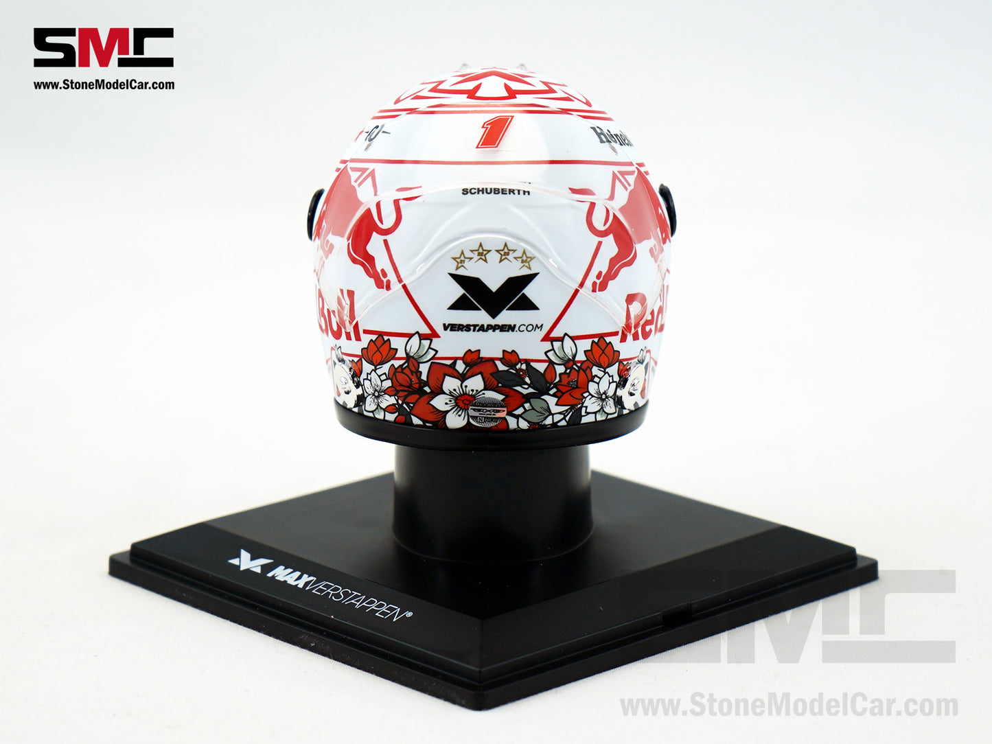 Red Bull F1 RB21 #1 Max Verstappen Japan GP 2025 Special Livery Schuberth 1:4 Miniature Helmet