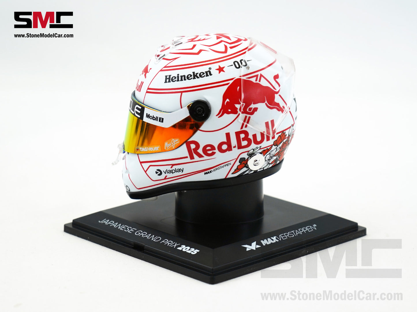 Red Bull F1 RB21 #1 Max Verstappen Japan GP 2025 Special Livery Schuberth 1:4 Miniature Helmet