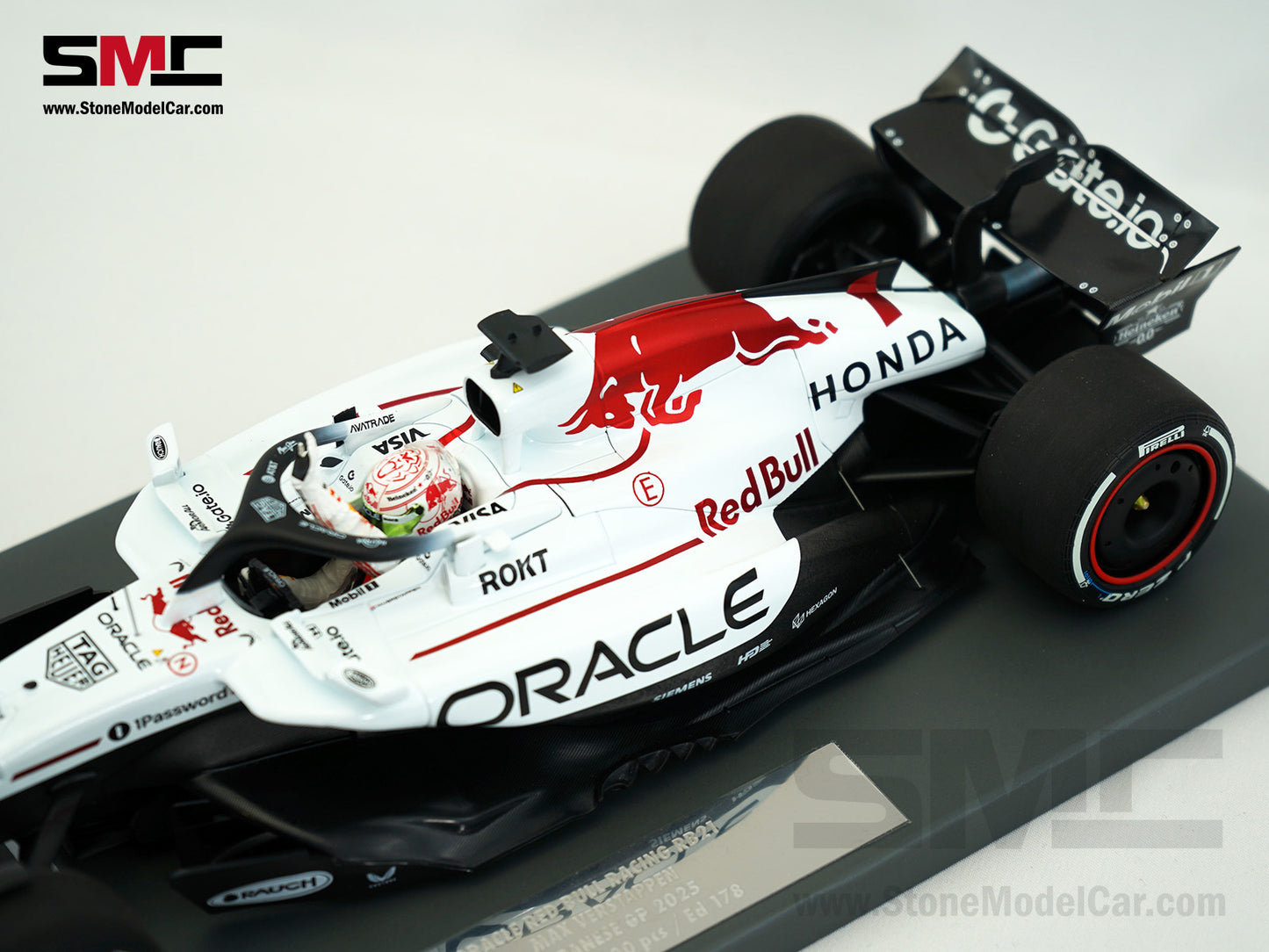 Red Bull F1 RB21 #1 Max Verstappen Japanese GP Winner 2025 1:18 MINICHAMPS MV Edition