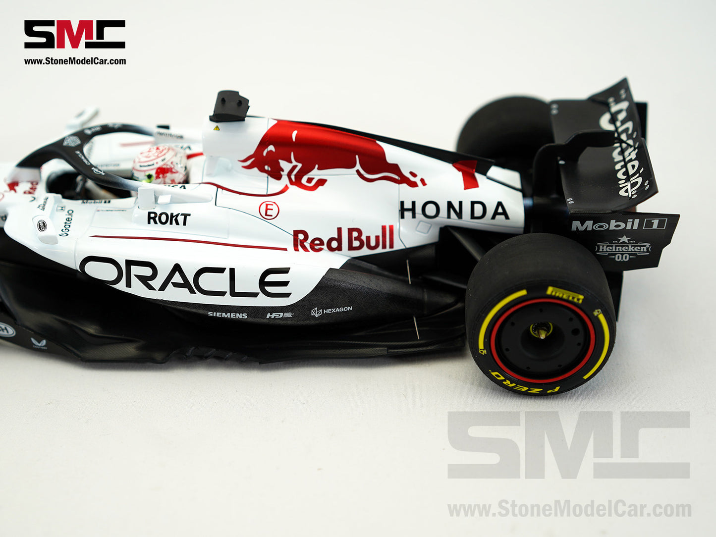 Red Bull F1 RB21 #1 Max Verstappen Japanese GP Winner 2025 1:18 MINICHAMPS