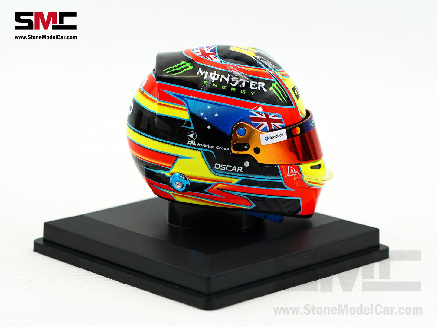 McLaren F1 MCL39 #81 Oscar Piastri Season 2025 Chinese GP Winner Spark 1:5 Helmet