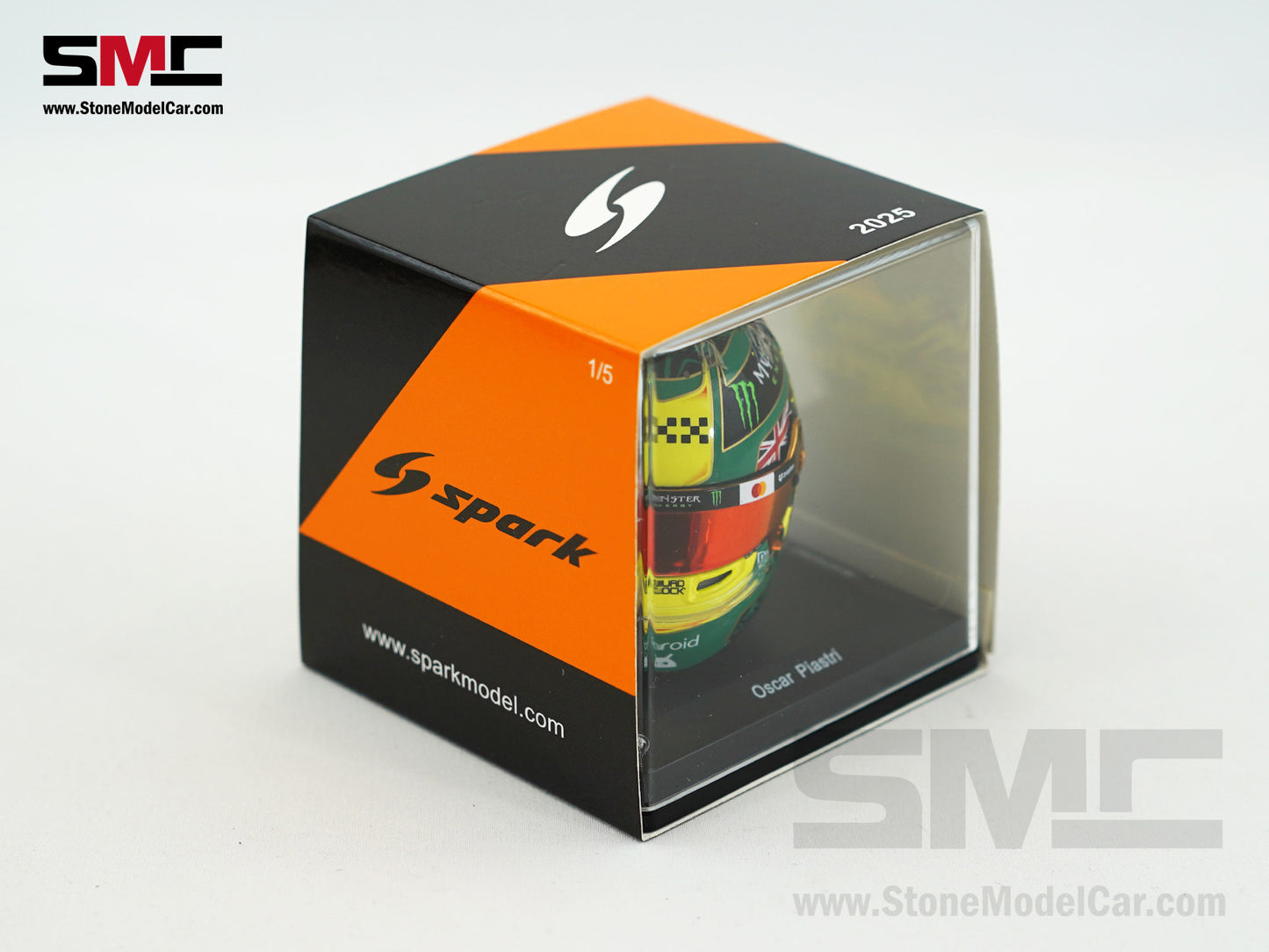 McLaren F1 MCL39 #81 Oscar Piastri Australia GP 2025 Home Race Spark 1:5 Helmet