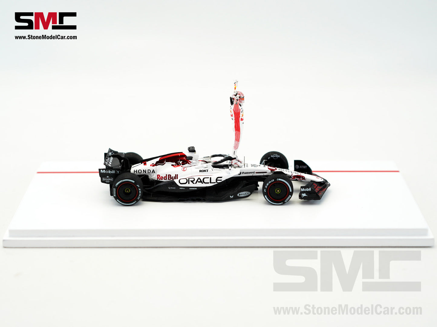 [Pre-Order] Red Bull F1 RB21 #1 Max Verstappen Japanese GP Winner 2025 1:43 Spark Figure Special