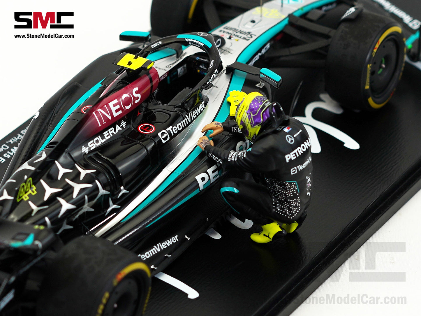 Mercedes F1 W15 #44 7x World Champion Lewis Hamilton Abu Dhabi GP 2024  1:18 Spark Figure Special Edition