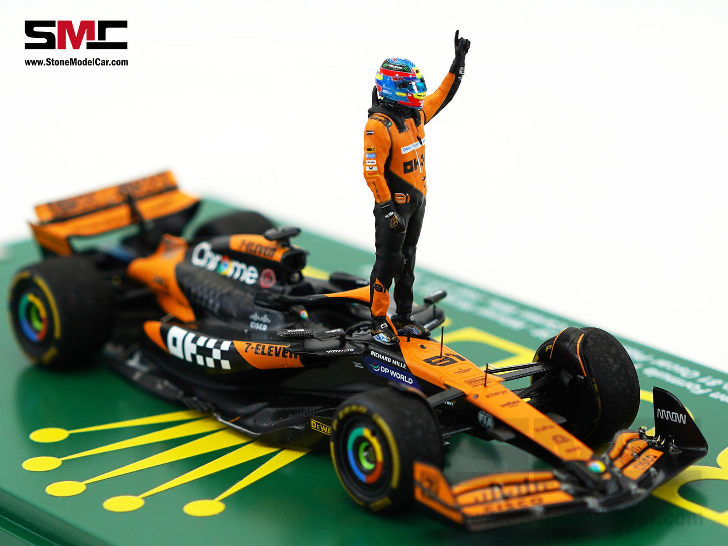 McLaren F1 MCL38 #81 Oscar Piastri Hungary GP Winner 2024 1st Career Win 1:43 Spark Figure Special