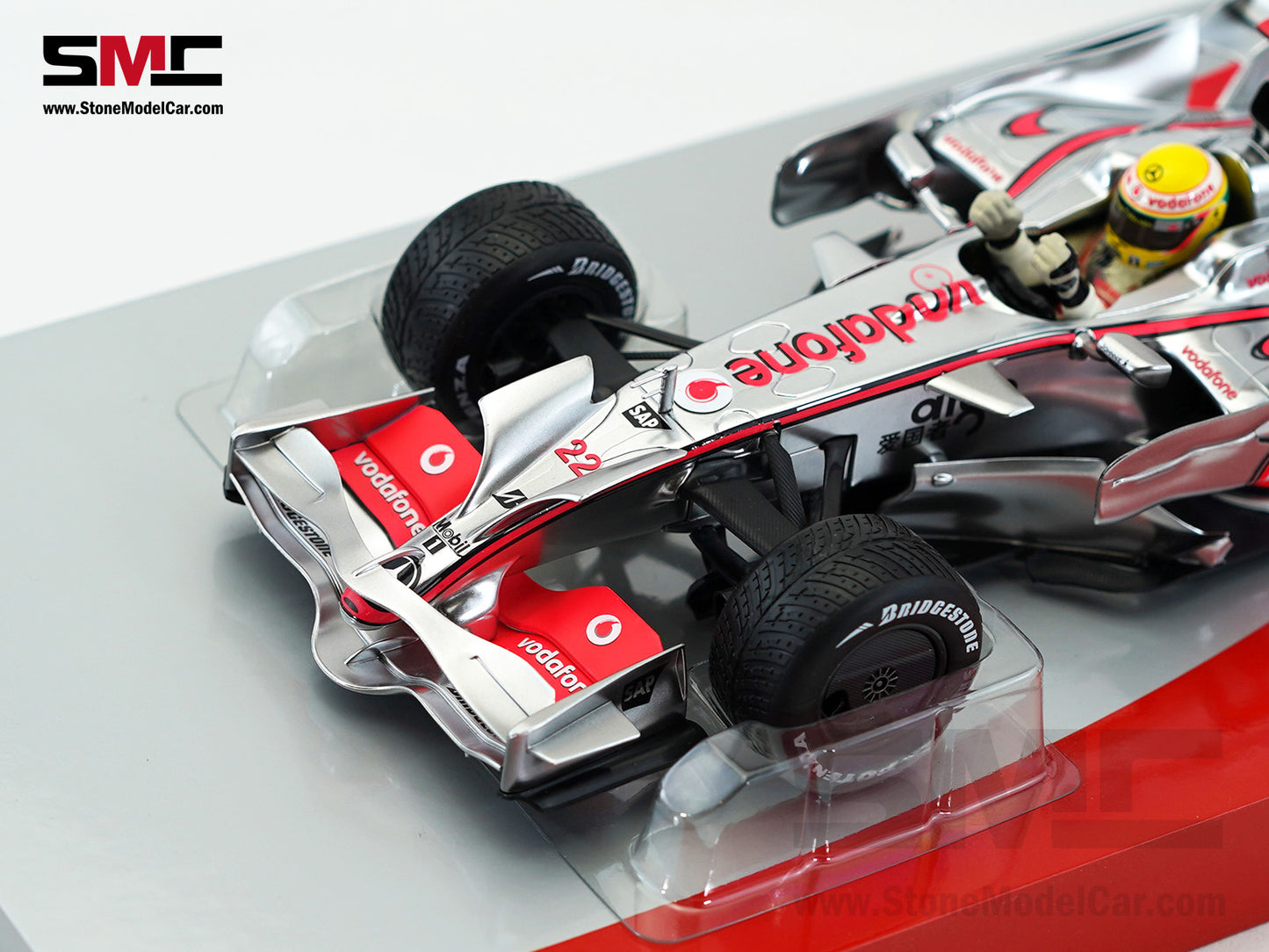Mclaren Mercedes F1 MP4/23 #22 Lewis Hamilton Brazil GP 2008 World Champion 1:18 MINICHAMPS Gift Box