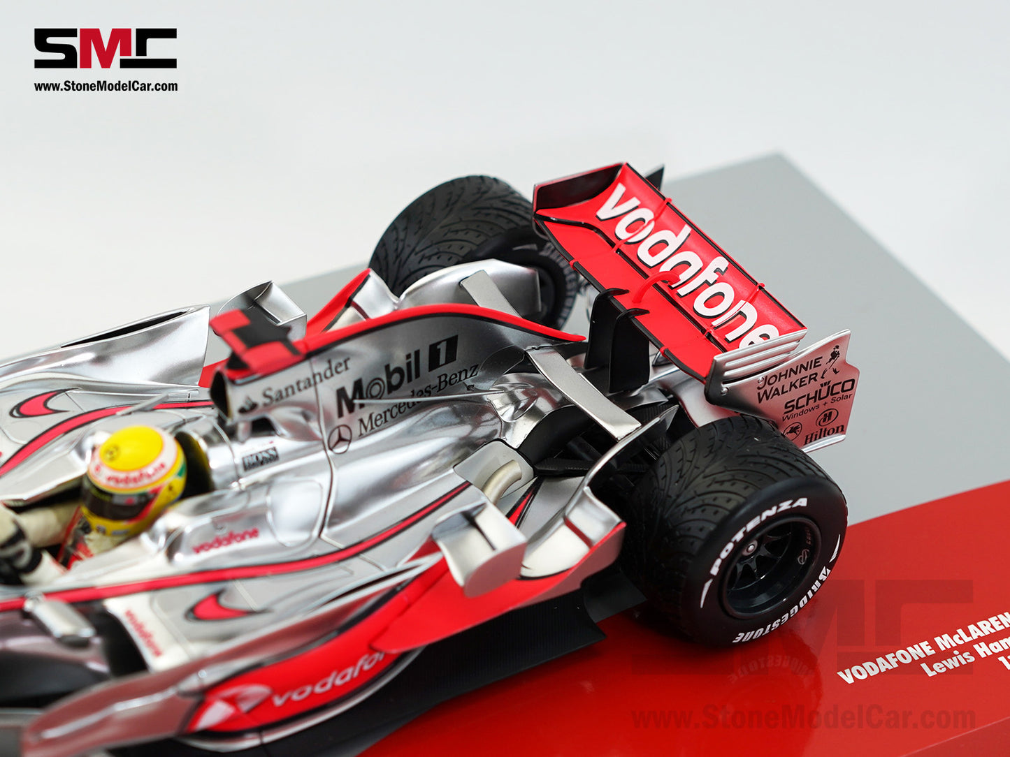 Mclaren Mercedes F1 MP4/23 #22 Lewis Hamilton Brazil GP 2008 World Champion 1:18 MINICHAMPS Gift Box